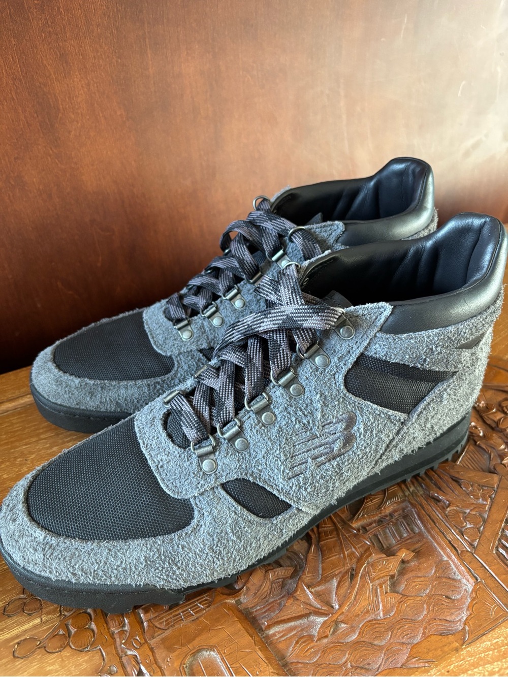New Balance Rainier Magnet Black Suede